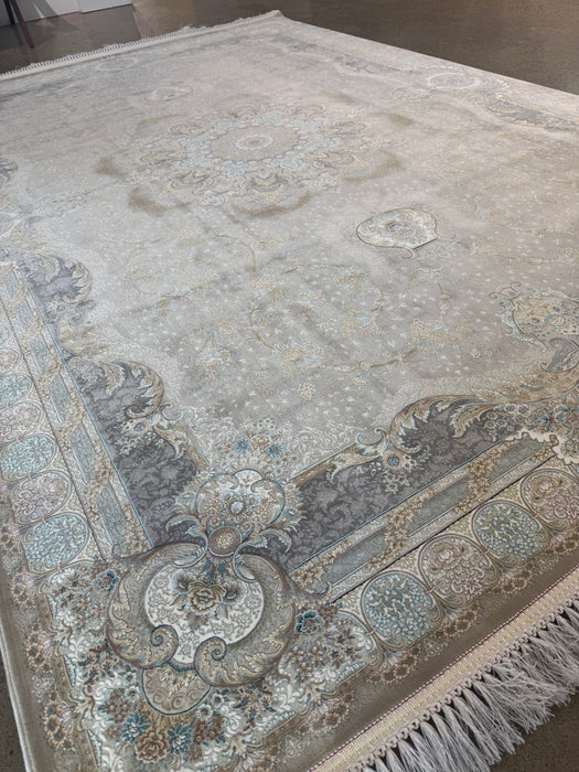 Luxury Persian Machine-Made Rug – Silver Grey / Soft Blue Medallion – 7' x 10'