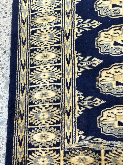 2'7" x 8'4" Bukhara 100% hand-knotted Wool