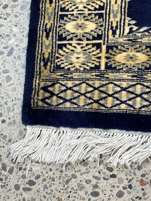 2'7" x 8'4" Bukhara 100% hand-knotted Wool