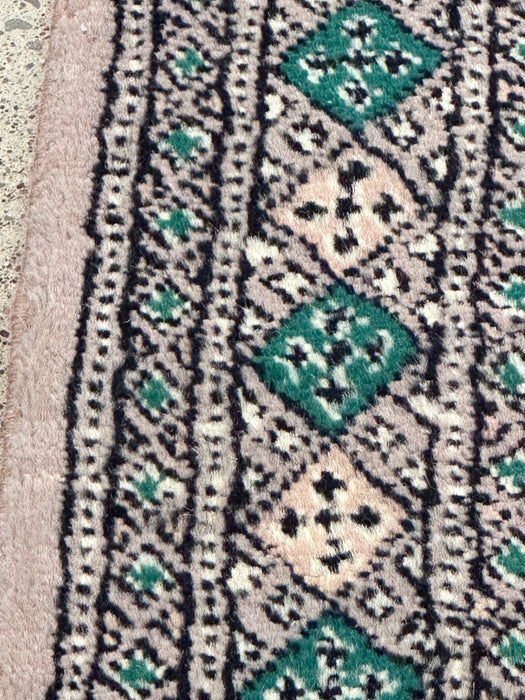 2'8" x 12'7" Bukhara 100% hand-knotted Wool