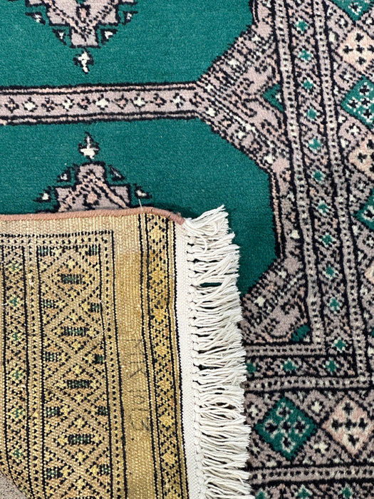 2'8" x 12'7" Bukhara 100% hand-knotted Wool