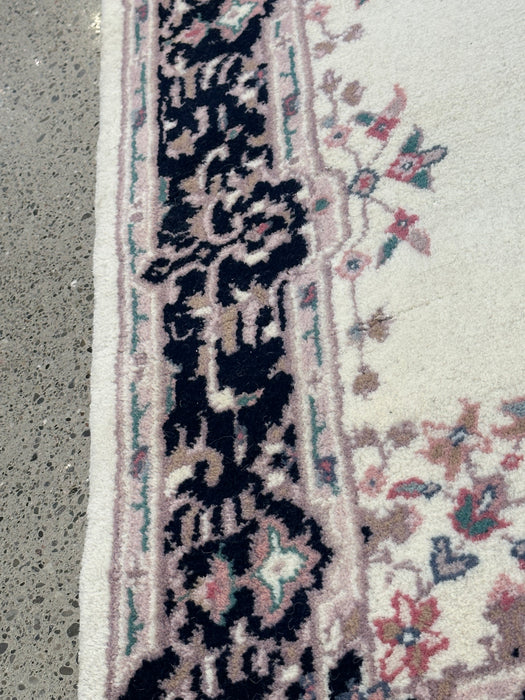 2'6" x 10' Indo-Persian 100% Wool Hand-knotted area rug