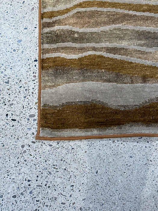 2'8" x 14'6" Nepali 100 % Wool Hand-knotted