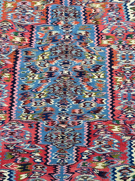 4'11" x 7'11" 100% Wool Hand-Knotted Killim