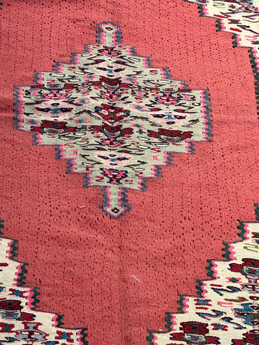 4'8" x 8' 100% Wool Hand-Knotted Killim