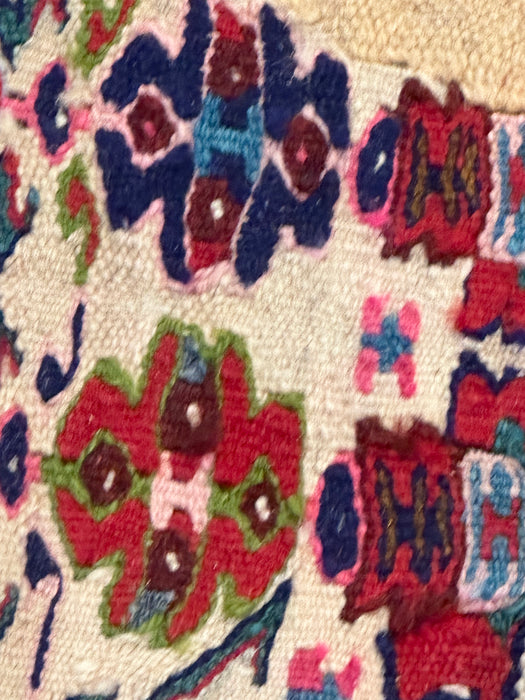 4'8" x 8' 100% Wool Hand-Knotted Killim