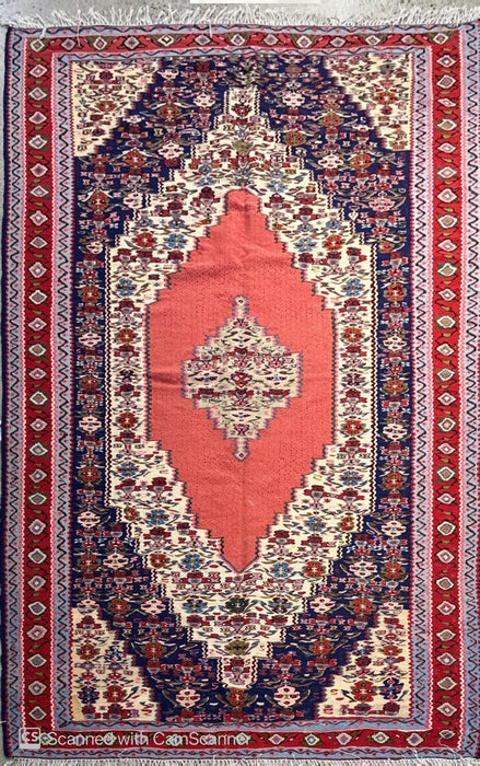 4'8" x 8' 100% Wool Hand-Knotted Killim