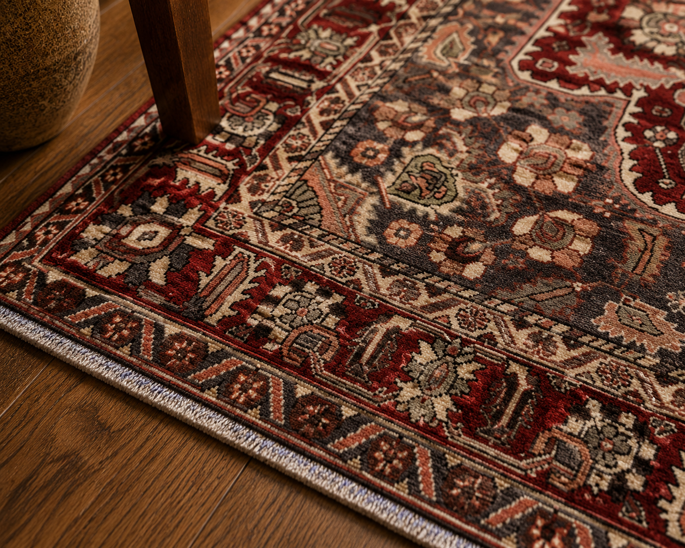 9'10" x 6'7" Handmade Persian Wool Rug wool texture and pattern detail