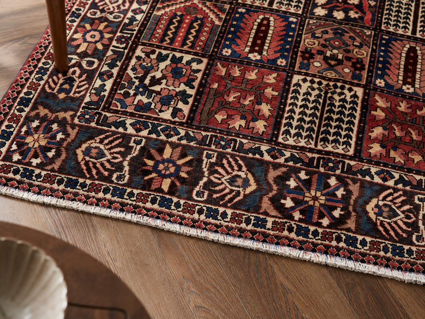 10'4" x 6'10" Handmade Persian Wool Rug wool texture and pattern detail