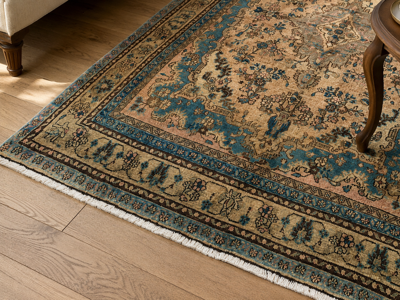 10'2" x 6'6" Handmade Persian Wool Rug wool texture and pattern detail