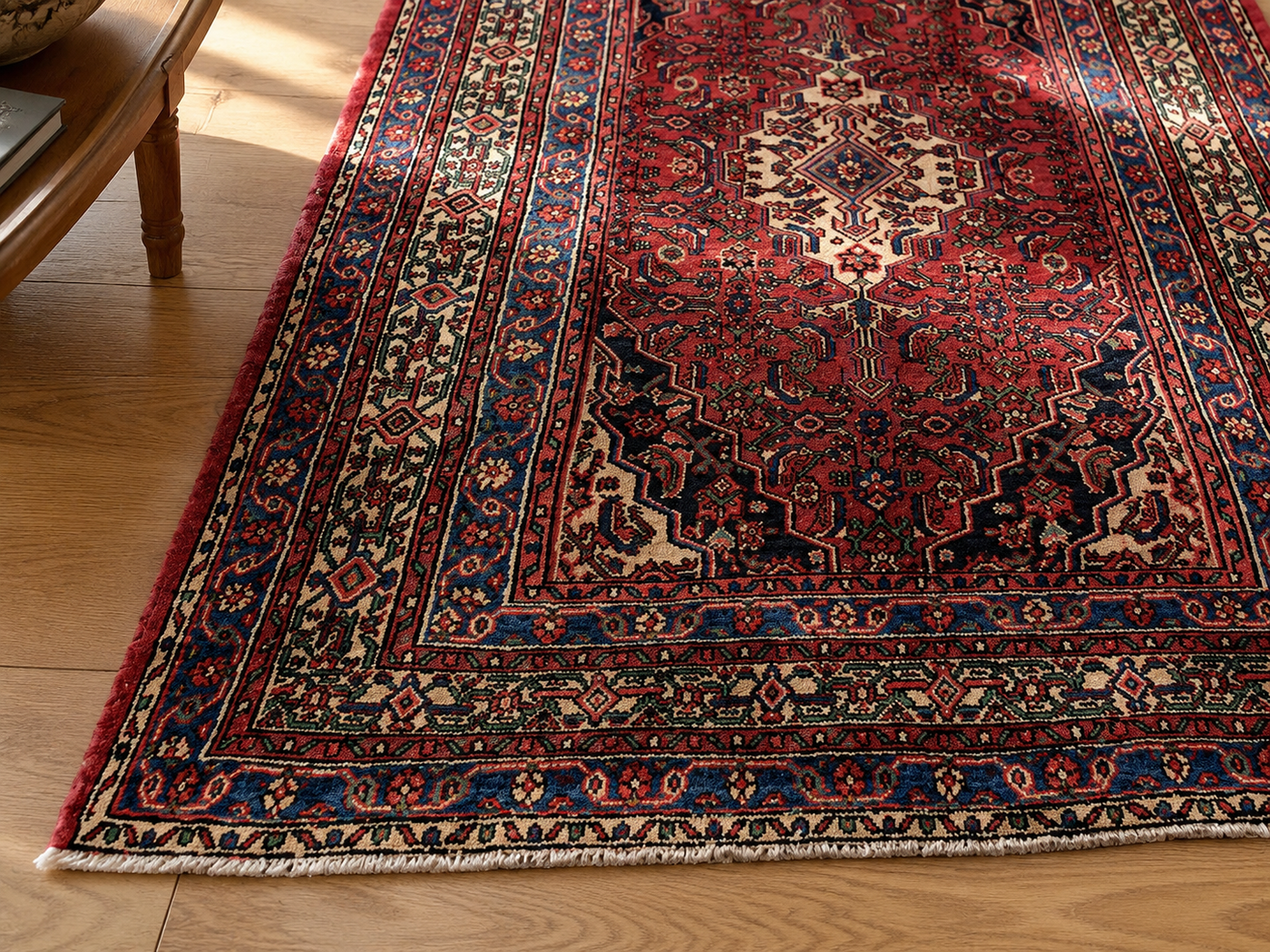 9'10" x 6'11" Handmade Persian Wool Rug wool texture and pattern detail
