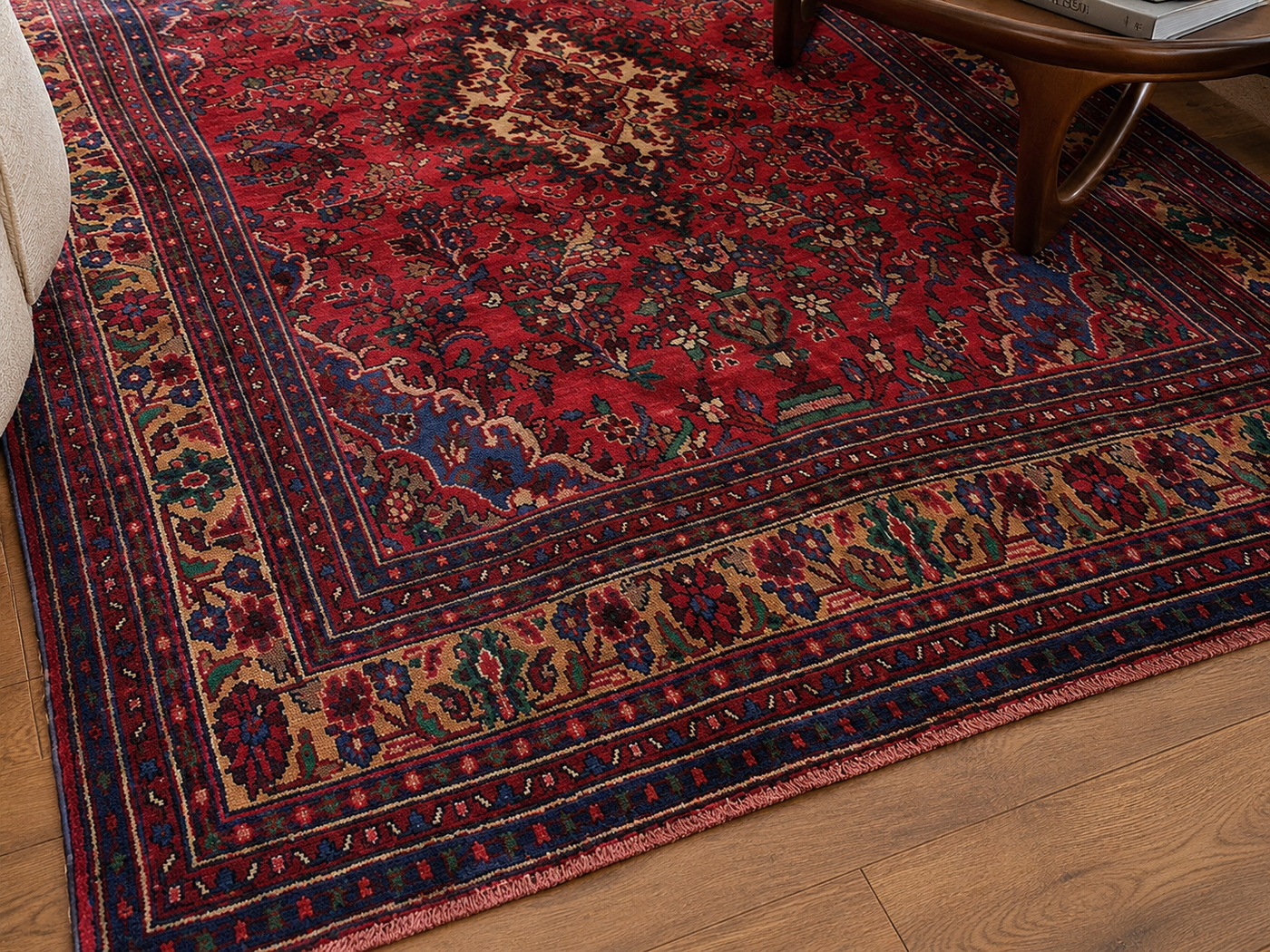 8'11" x 6'9" Handmade Persian Wool Rug wool texture and pattern detail