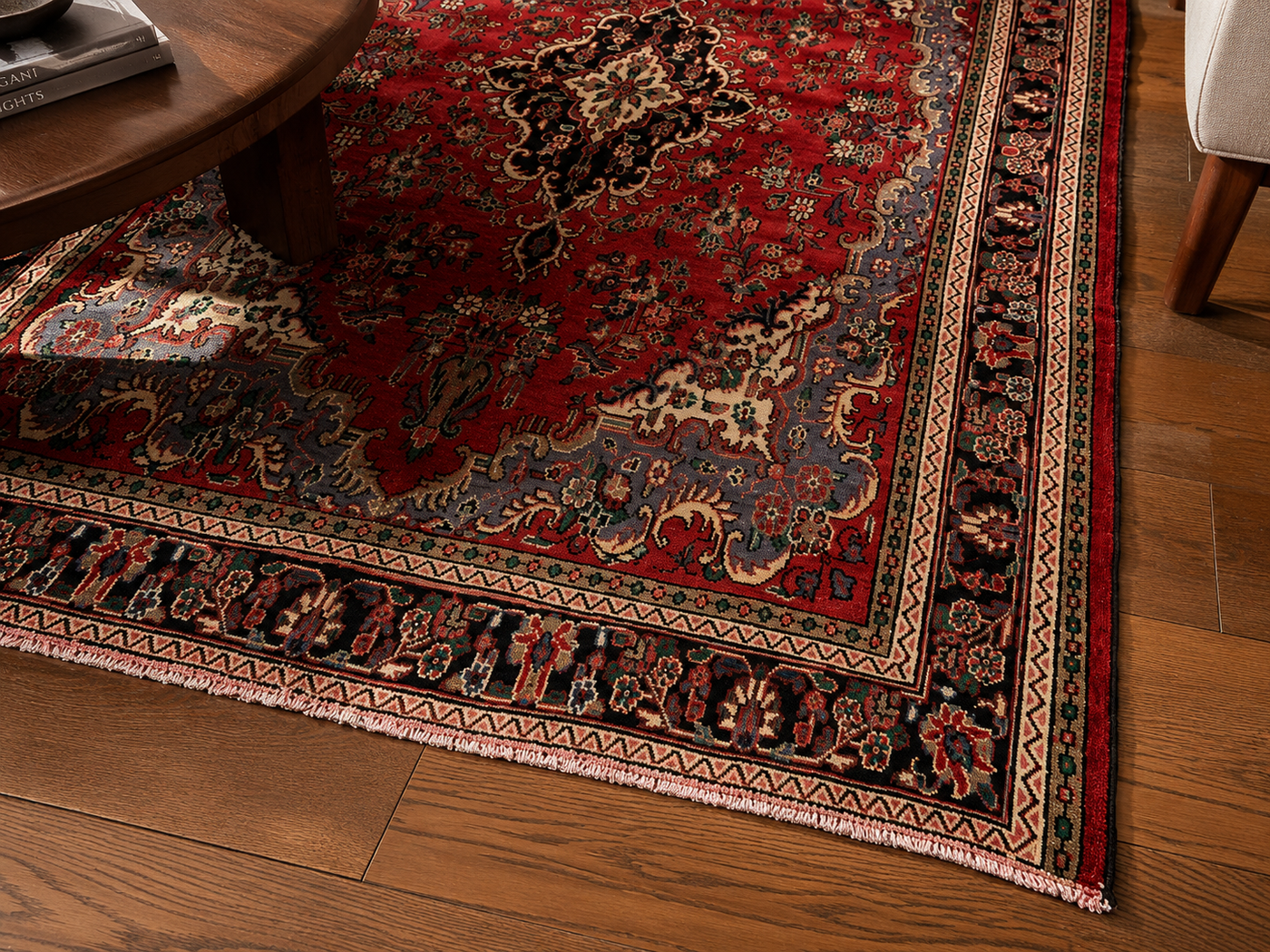 9'7" x 6'11" Handmade Persian Wool Rug wool texture and pattern detail