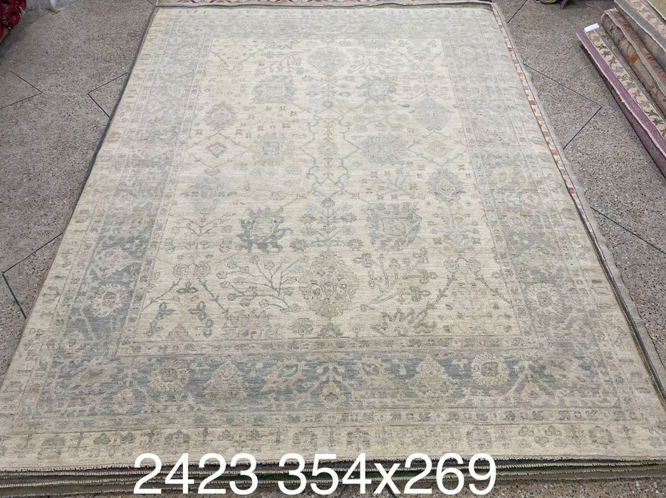 8'10"' x 11'5"Oushak Hand Knotted 100% Wool Area rug