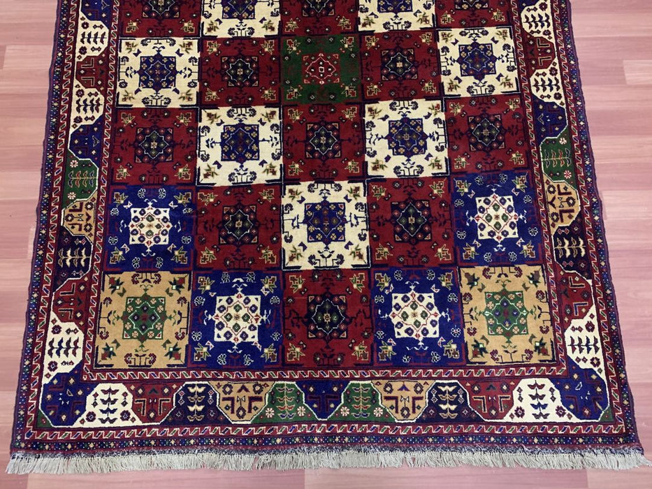 5' x 7' Tribal Hand Knotted 100% Wool Area rug