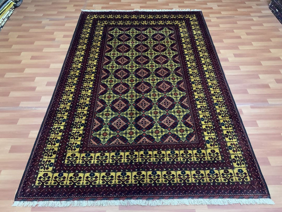 7' x 10' Tribal Hand Knotted 100% Wool Area rug