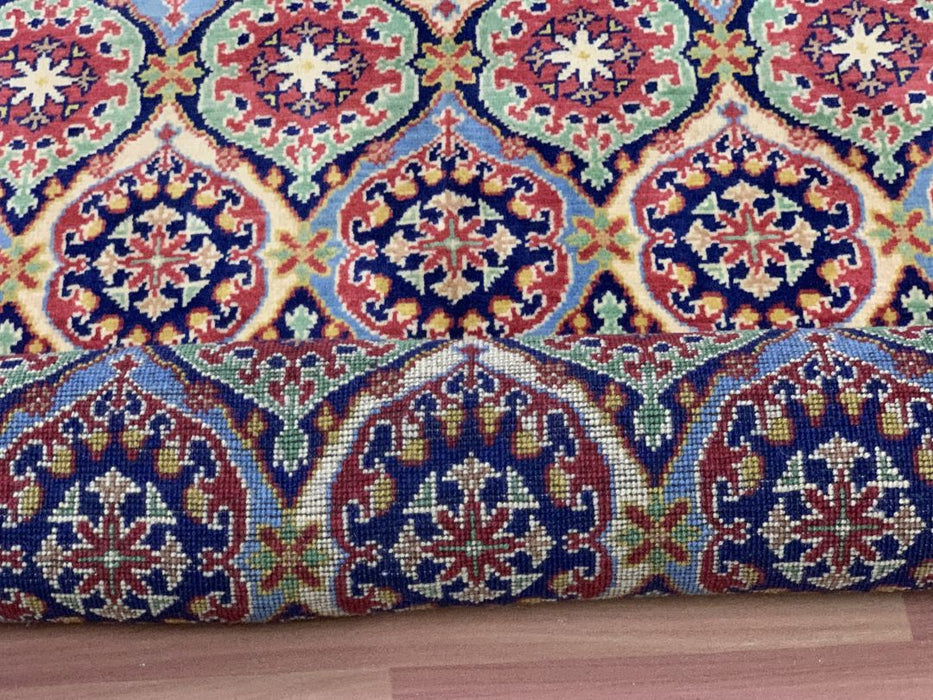 7' x 10' Tribal Hand Knotted 100% Wool Area rug