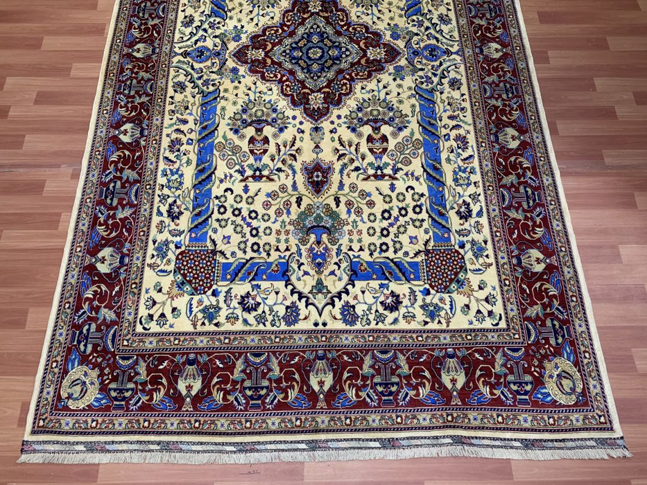 7' x 11' Tribal Hand Knotted 100% Wool Area rug