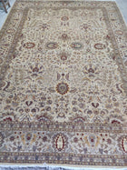 10’0 x 14'0" Hand Knotted 100% Wool & Silk Area rug