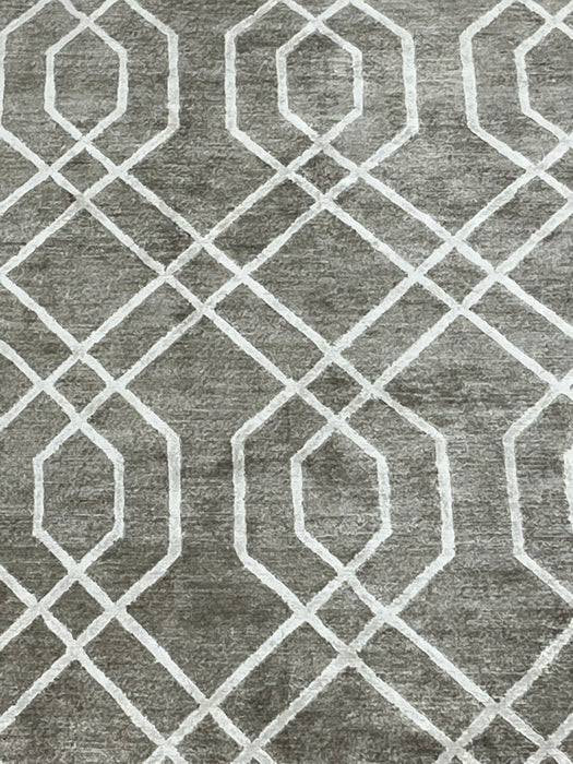 5’10x9’ nepali wool and silk area rug