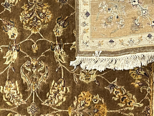 5’11x8’11 silk flower wool and silk area rug