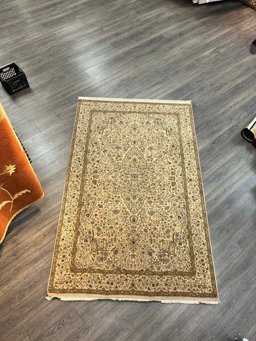 6'x9' Indo persian 100% wool area rug