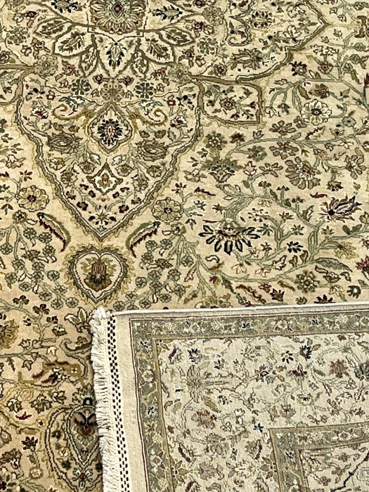 6'x9' Indo persian 100% wool area rug