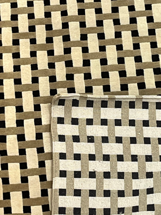 6’3x9’1 nepali 100% wool area rug