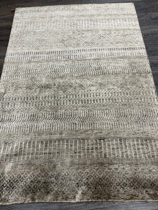 4'2"X6' Nepali Wool and Silk Area rug (Super Fine)