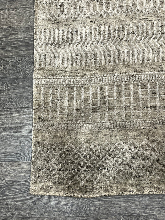 4'2"X6' Nepali Wool and Silk Area rug (Super Fine)