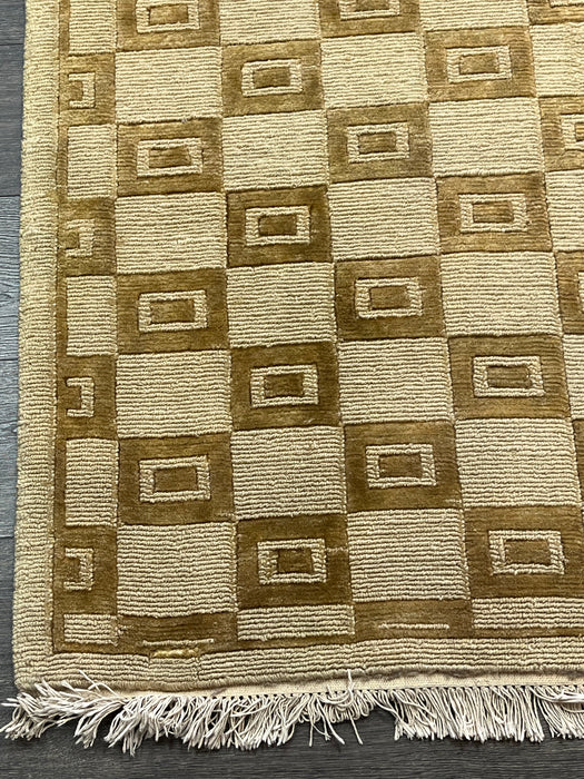 4'1"X6'2" Nepali Wool Area rug