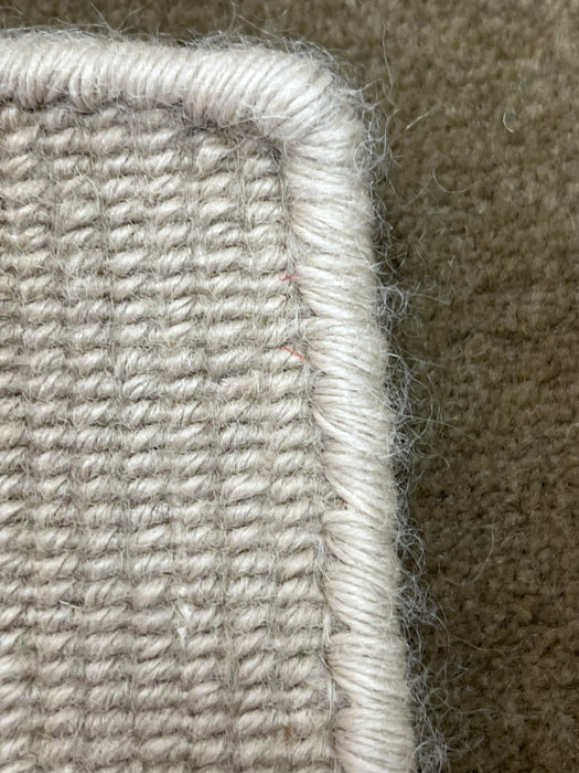 3'11"X6' Nepali Wool& Silk Area rug