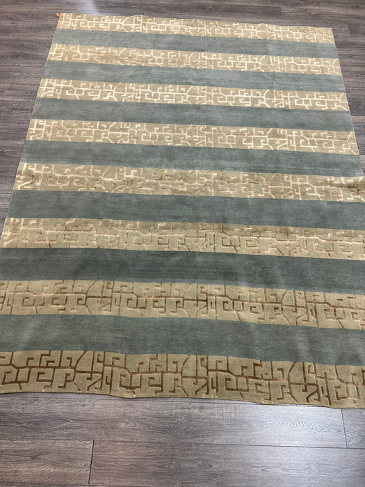 Tibetan Hand Knotted 100% Wool/Silk Area rug