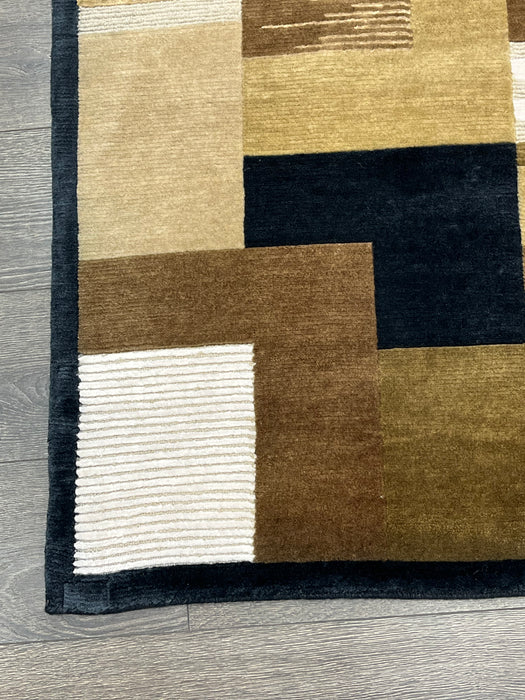 4'X5'11" Nepali Wool Area rug
