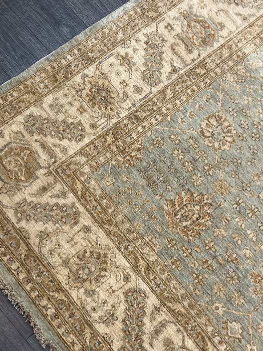 8'x8' Ziegler Hand Knotted 100% Wool Area rug