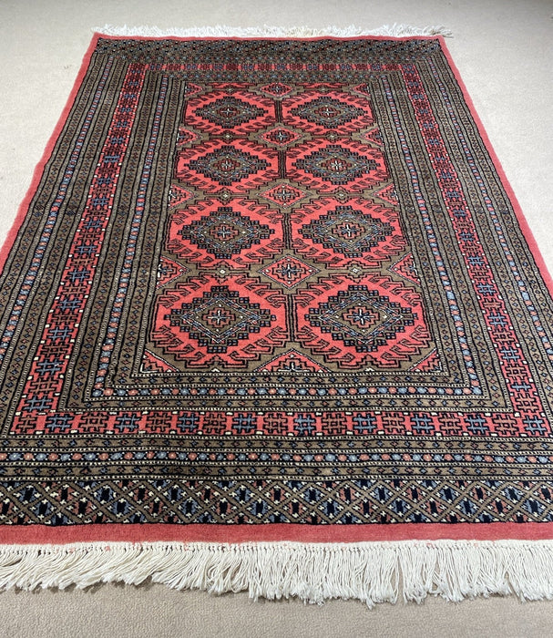 Persian Bukhara ‘4.1X6.0’ Hand knotted area rug