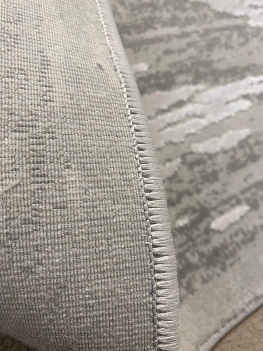 Abstract Machine Made High-End Area rug