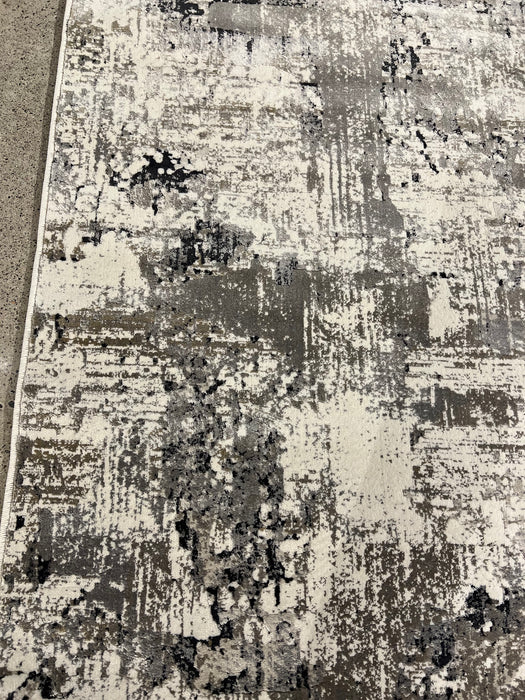 Abstract Machine Made High-End Area rug