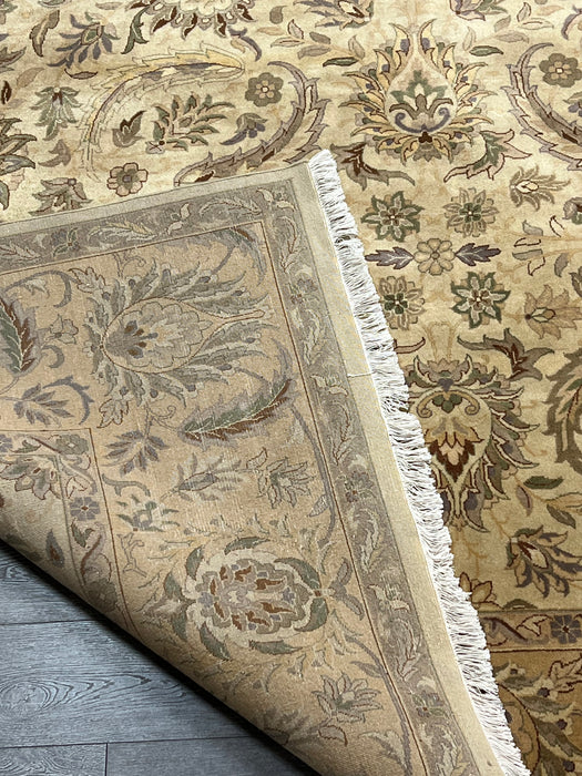 8'10"X12' indo persian wool Hand Knotted Area Rug