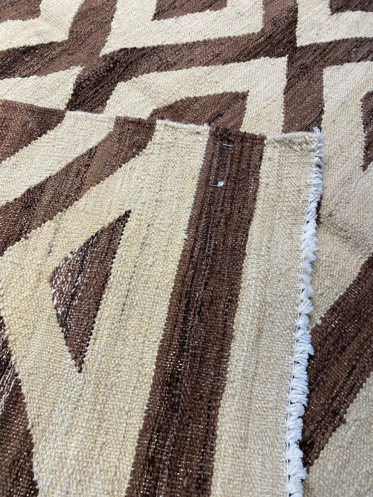 5.0X10.3 Kilim Hand Knotted 100% Wool Area rug