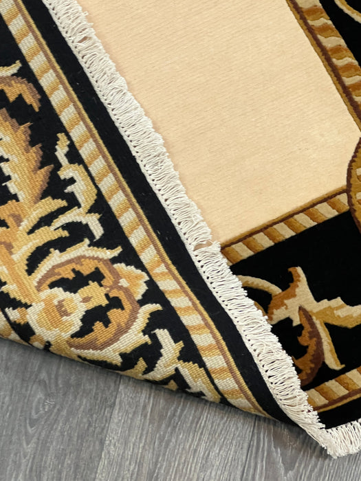 5’8x8’1 versace design nepali 100% wool area rug