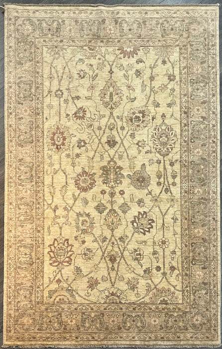 5’11x8’9 Ziegler 100% wool area rug
