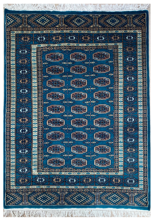 Bukhara 4’X6’ Hand knotted area rug
